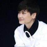 李宇春周笔畅合照 十五年后再次同框